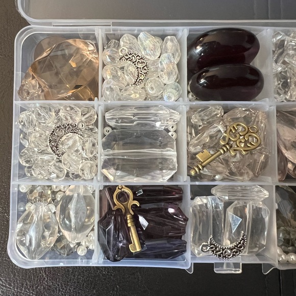 Craft Beads, MYSTIC CRYSTALS - NO OUIJA BOARD, Jewelry Supplies, bulk beads - Picture 4 of 8